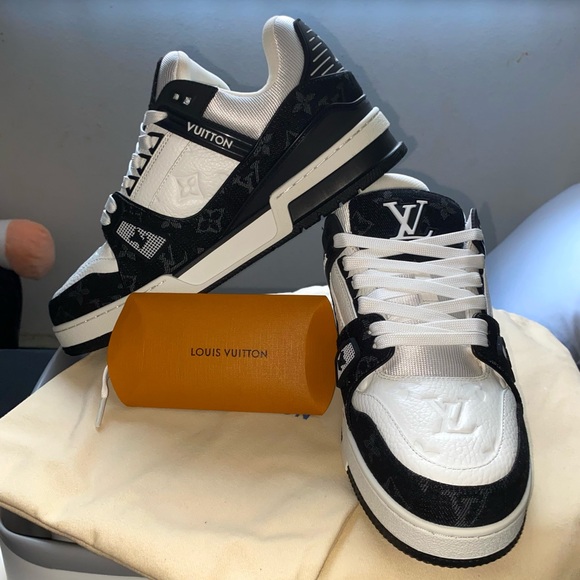 Lv trainers - Picture 1 of 16